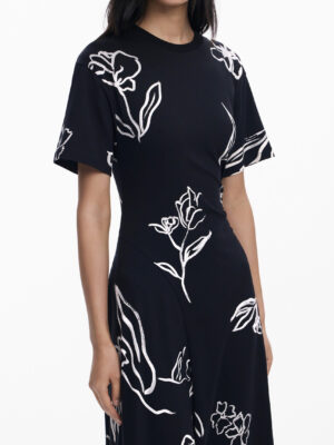 VESTIDO LARGO NEGRO DE MUJER DESIGUAL